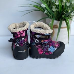 BOGS🍂🍁waterproof insulated in Garden size 5 NWT